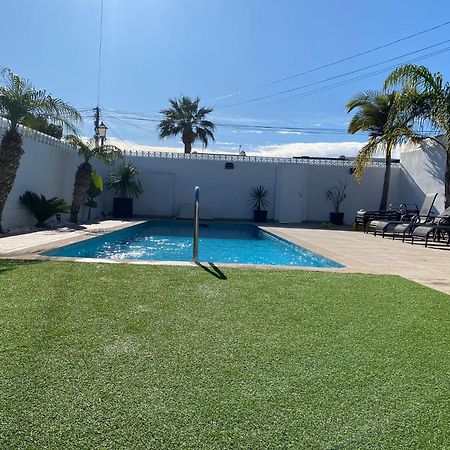 Campoamor Villa & Private Pool, Garden & Roof Terraces Distant Sea Views 奥里韦拉 外观 照片
