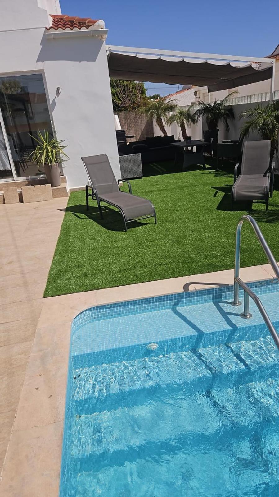 Campoamor Villa & Private Pool, Garden & Roof Terraces Distant Sea Views 奥里韦拉 外观 照片