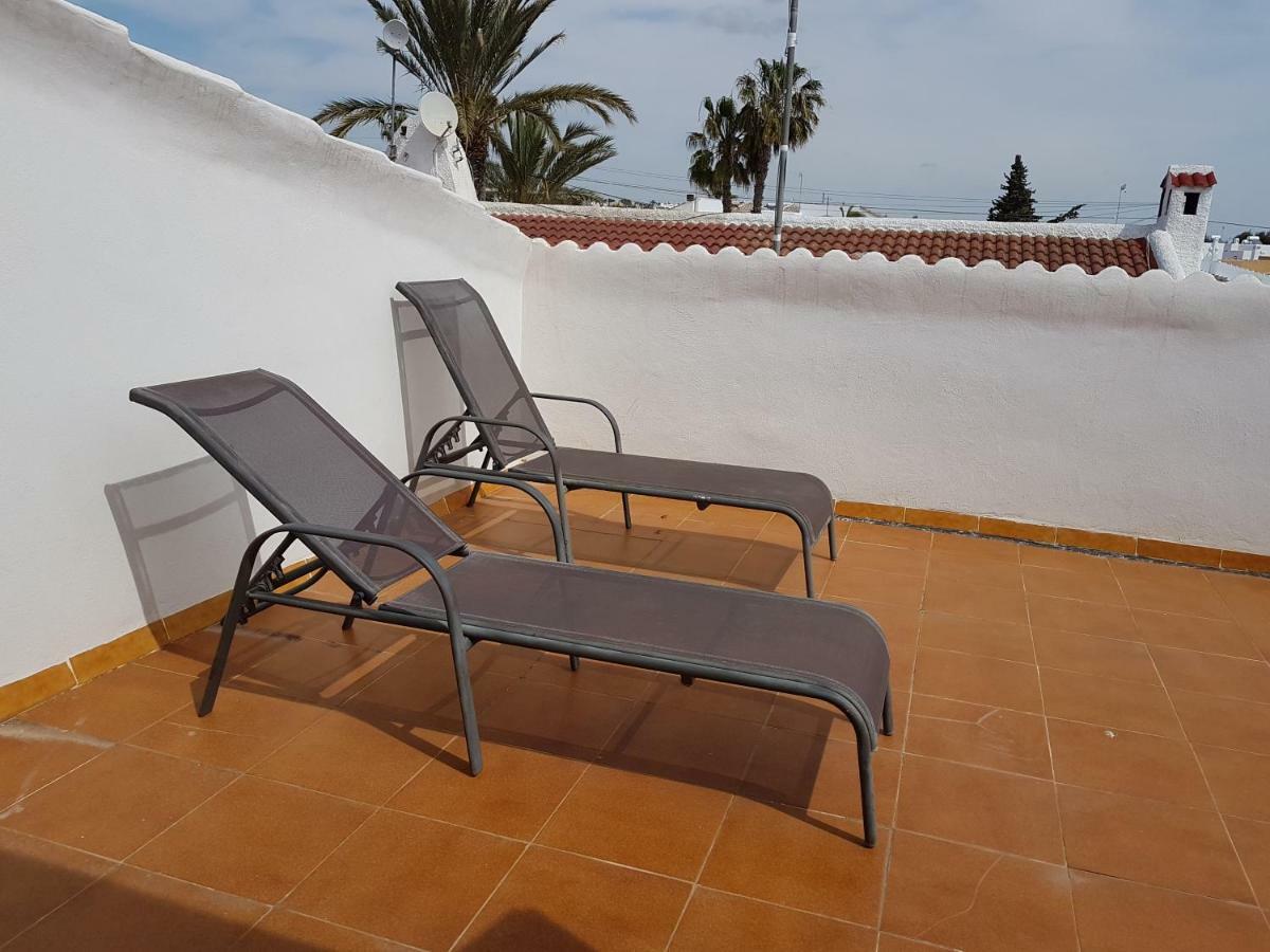 Campoamor Villa & Private Pool, Garden & Roof Terraces Distant Sea Views 奥里韦拉 外观 照片