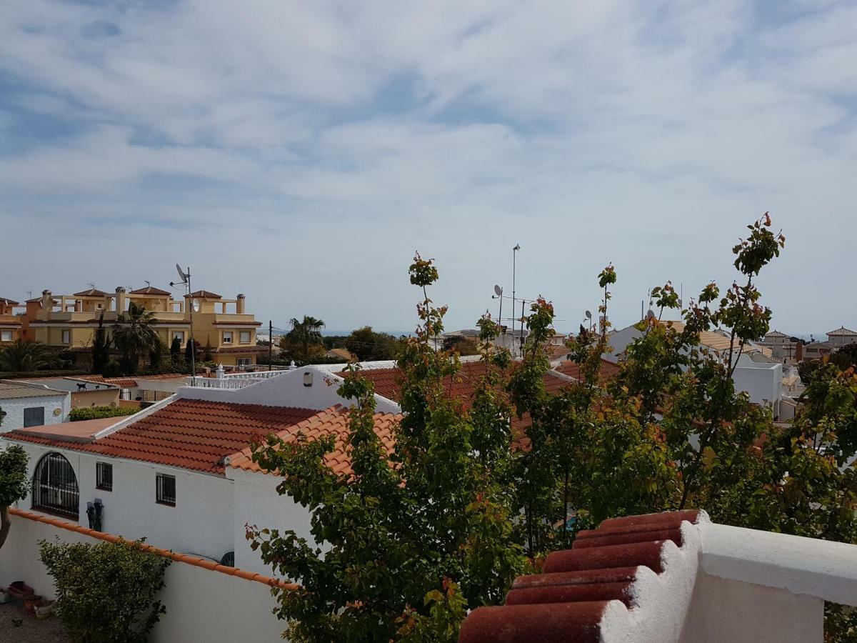 Campoamor Villa & Private Pool, Garden & Roof Terraces Distant Sea Views 奥里韦拉 外观 照片
