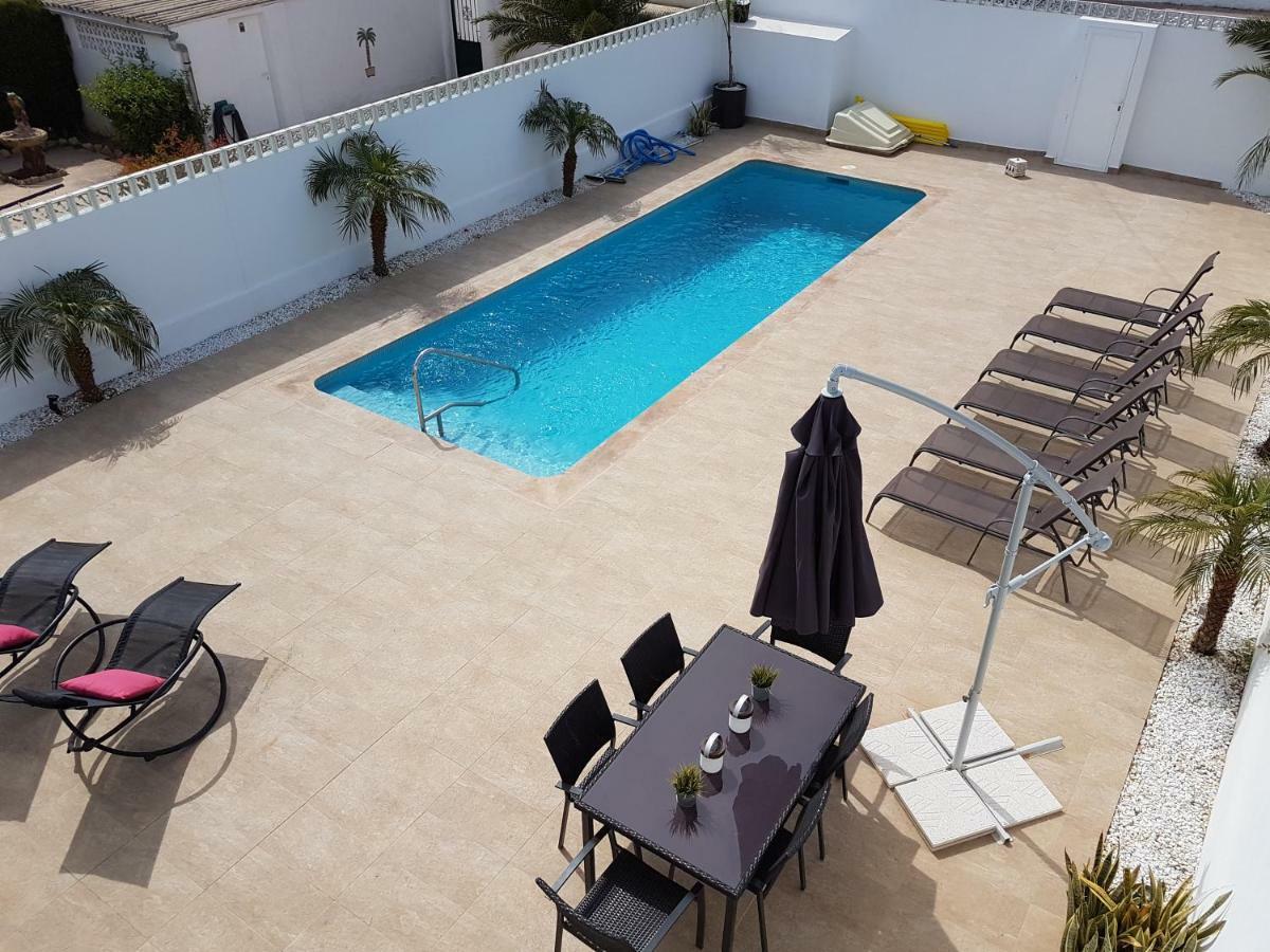 Campoamor Villa & Private Pool, Garden & Roof Terraces Distant Sea Views 奥里韦拉 外观 照片